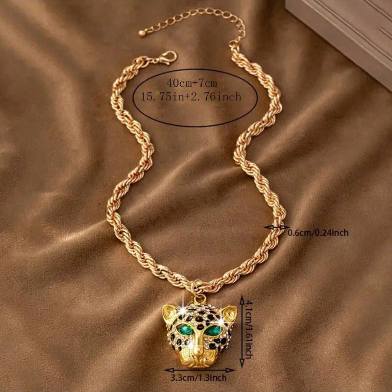 1 piece of 18K gold-plated jewelry green Leopard Necklace ins gift French romantic style fashion casual retro trend daily commuting street party holiday wear opp bag packaging.