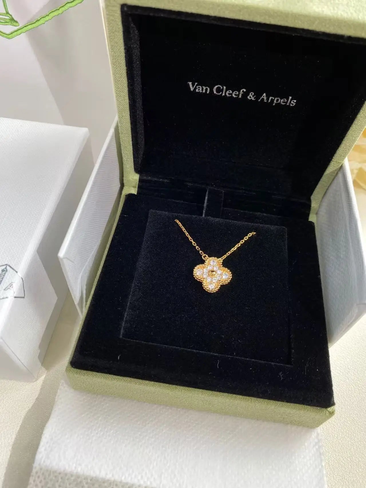 Four Leaf Clover Necklace - Titanium Steel Diamond Jewelry